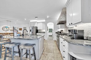 Fridge, microwave, oven, stovetop - ☀️Easy to Beach-Private Pool Area-Golf Cart-Bikes-Saltaire2☀️ (Santa Rosa Beach)