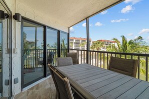 Outdoor dining - 3-Bedroom Lakeview Retreat at Pointe Santo | Modern Comfort with Gulf Views (Sanibel)