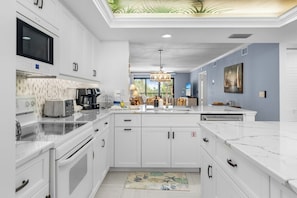 Fridge, microwave, oven, stovetop - Sunny Sanibel Escape: 2BR Condo with Gulf Views & Resort Amenities (Sanibel)