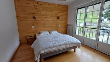 5 chambres, fer et planche Ă repasser, Wi-Fi