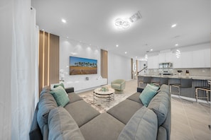 TV - 2385 DS - Solara Paradise (Four Corners)