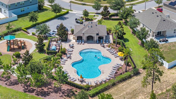 Beheizter Pool