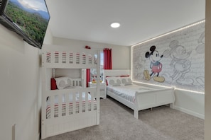 4 bedrooms, iron/ironing board, Internet, bed sheets - 1557 SD - Champions Gate Stylish Family Home (Four Corners)