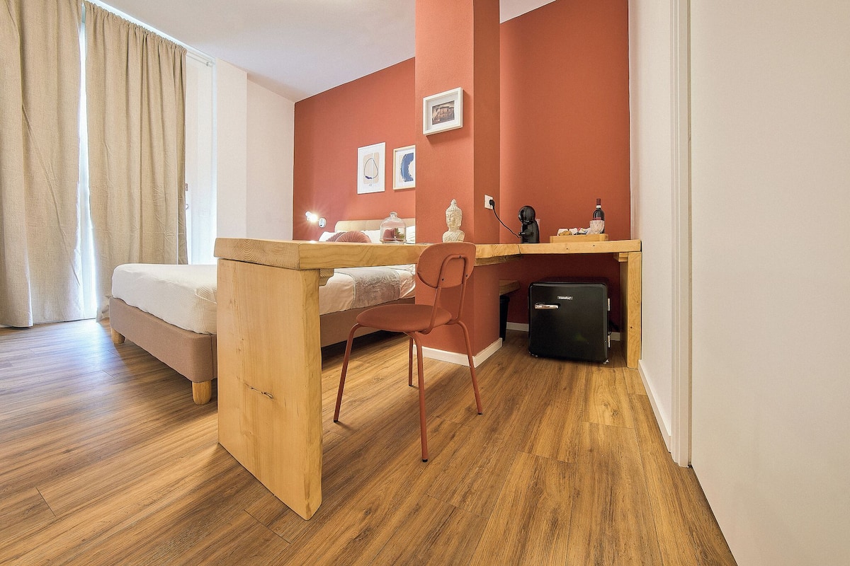 Allergikerbettwaren, Minibar (mit einigen kostenlosen Artikeln)