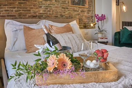 Camera Tripla Deluxe | Hypo-allergenic bedding, free minibar items, desk, laptop workspace