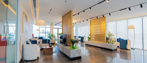 Sala de estar en el lobby