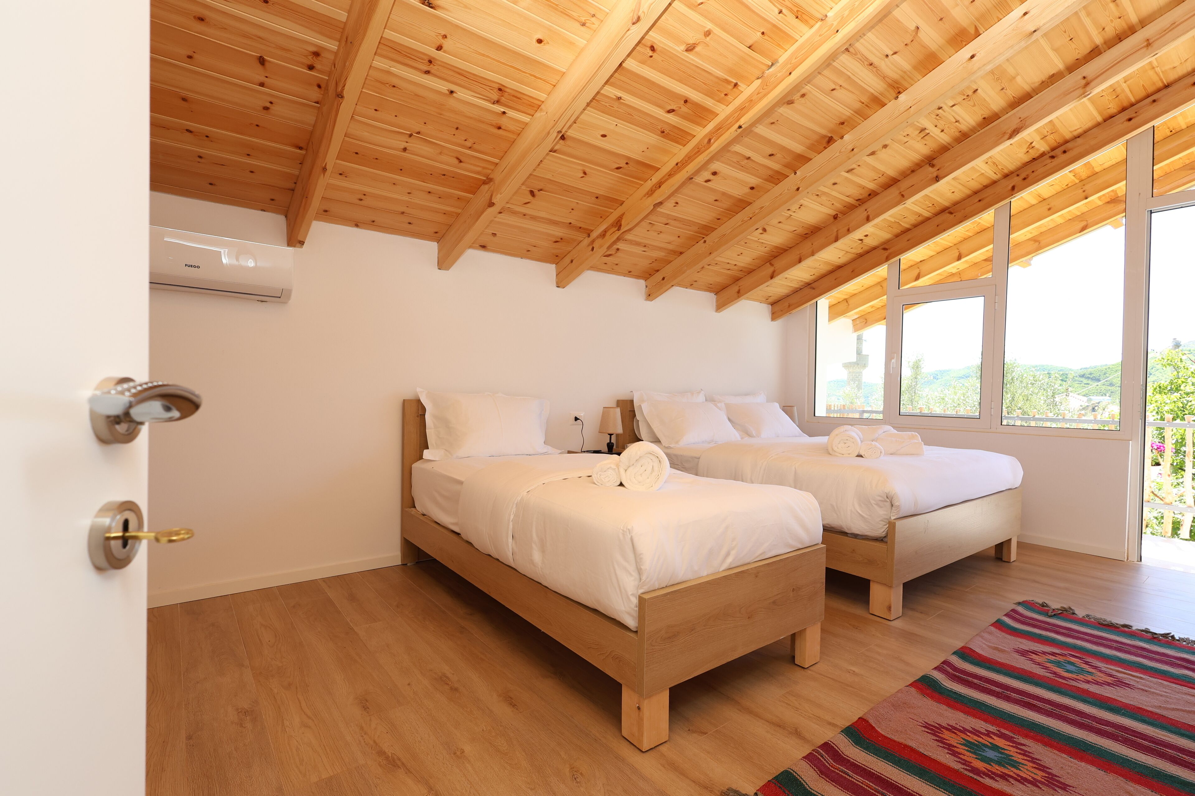 2 soverom, strykejern/-brett, wi-fi og sengetøy