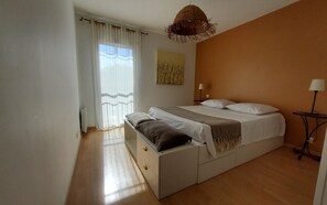 1 bedroom, iron/ironing board