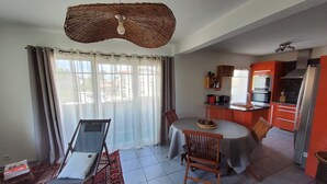 Dining - Cosy apartment in the heart of the Bassin d'Arcachon (Gujan-Mestras)