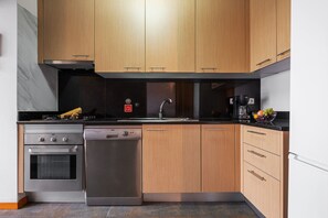 Fridge, microwave, oven, dishwasher