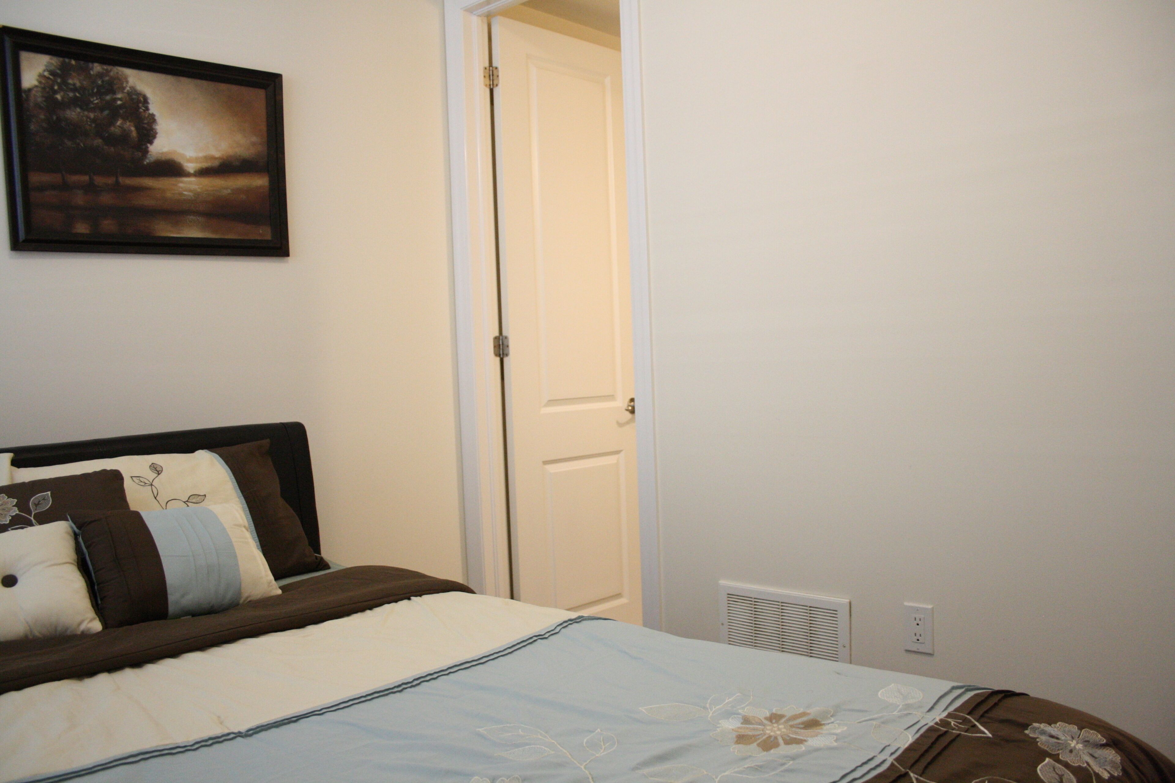 4 soverom, strykejern/-brett og sengetøy