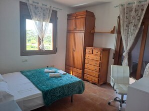 4 habitaciones, wifi y ropa de cama 