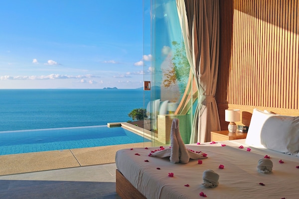 Exclusive Villa | In-room safe, individually decorated, individually furnished, desk