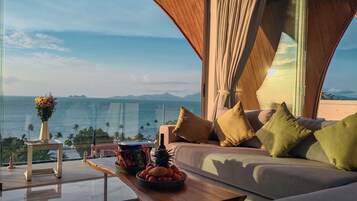 Vila conforto | Cofres nos quartos, individualmente decorados