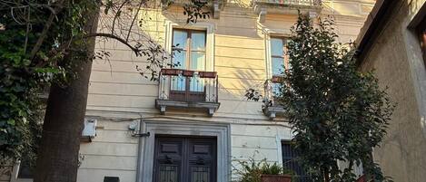 Majoituspaikan sisäänkäynti