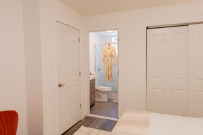 1 chambre, fer et planche à repasser, Wi-Fi gratuit, draps fournis