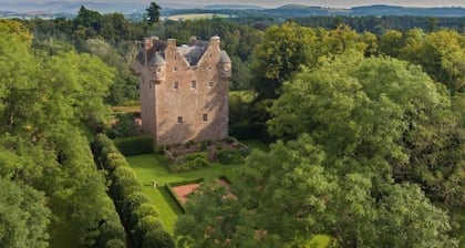 Spedlins Castle – A Magical Escape in the Scottish Countryside