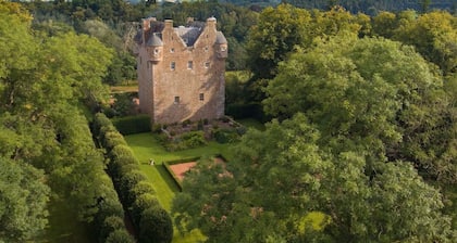 Spedlins Castle – A Magical Escape in the Scottish Countryside