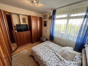 Apartment, 1 Bedroom, Smoking, Balcony | 1 bilik tidur 