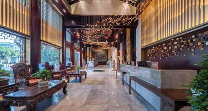 DuoFu Resort (Lijiang Ancient City South Gate)