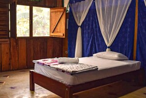 Classic Triple Room | Free WiFi