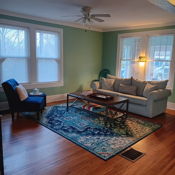 Fabulous 2 Bedroom House On A Quiet Street Right In The Heart Of West Asheville! - Asheville, NC