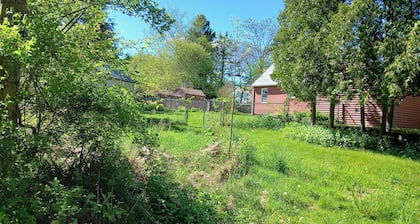 Waterfront 3-bedroom house less an 1 mile to Foxwoods and Great Wolf Lodge