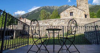 Rural House with authentic apartments 1.340m, with garden, bbq and terrace