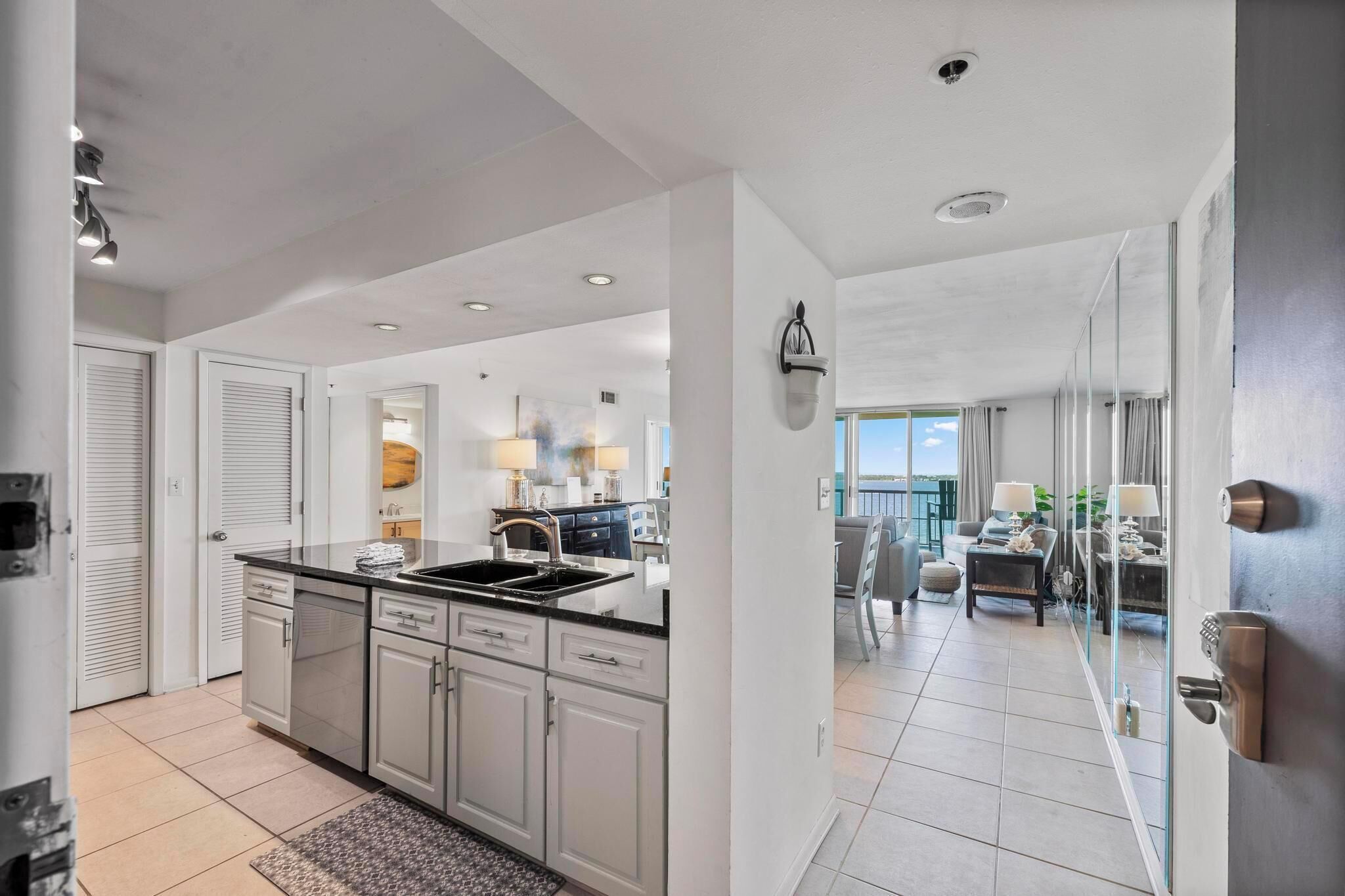 Spectacular 12th Floor Views Of Pensacola Bay- Tt12d - Pensacola Beach, FL