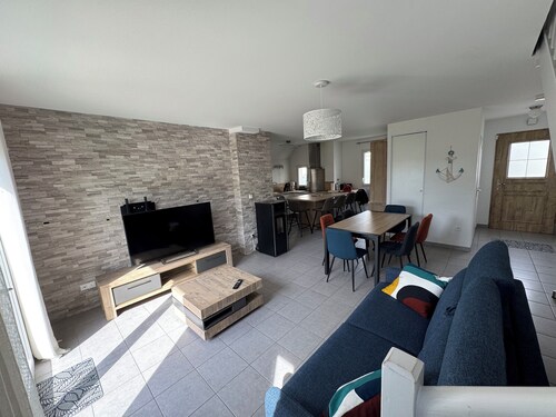 Maison au calme dans une impasse "Résidence Privée" proche plage - centre ville.