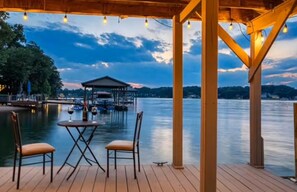 Outdoor dining - Malibu Blue Luxury Vacation Lake Home, Private Dock & Beach,  5BR Family Getaway (Mooresville)