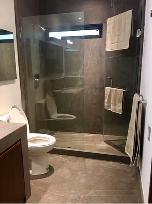 Apartment, City View | Bathroom