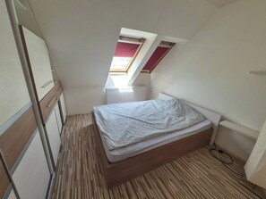 Apartment, 2 Bedrooms, Smoking, Balcony - Quelle Apartment - 2BR Apartment With Private Garden Connection and Sauna (Kecskemet)