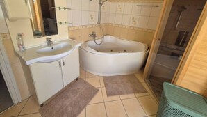 Apartment, 2 Bedrooms, Smoking, Balcony | Bathroom - Quelle Apartment - 2BR Apartment With Private Garden Connection and Sauna (Kecskemet)