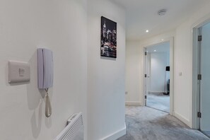 Interior - Pass the Keys | Excellent Flat: City Centre |Grand Central Station (Birmingham)