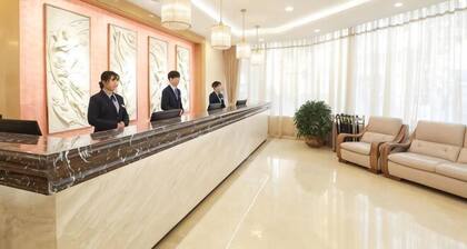 Huachen Hotel