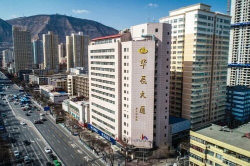 Huachen Hotel