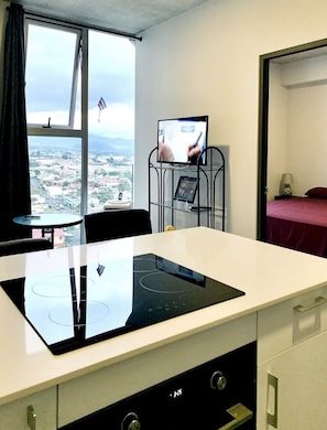 1 chambre, fer et planche à repasser, Wi-Fi gratuit, draps fournis