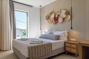 3 quartos, ferros/tábuas de passar roupa, Wi-Fi, roupa de cama