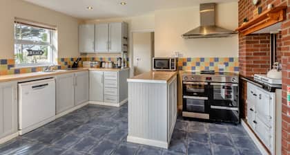 High Tide - Croyde - Seis Habitaciones Casa, Capacidad 12