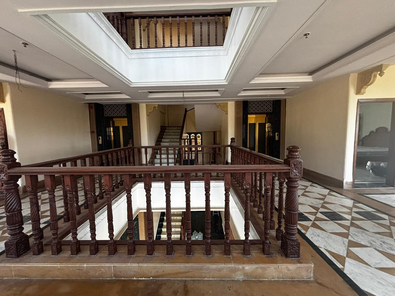 Smart TV 32 pulgadas con canales de televisión digitales