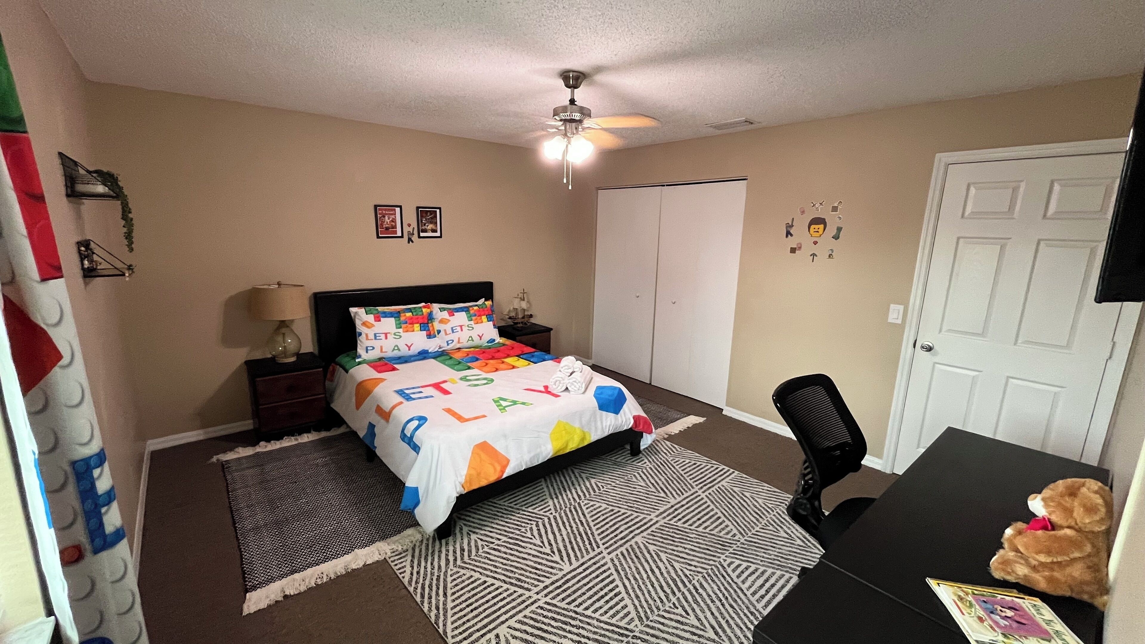 Luxury House, 3 Bedrooms, Garden View | Premium bedding, blackout drapes, iron/ironing board, WiFi (free)