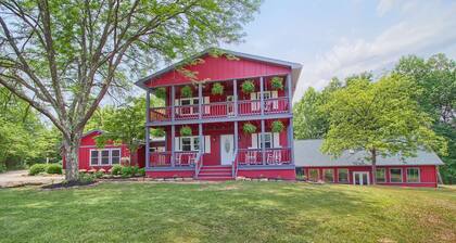 Southern Belle Lodge - Indoor Pool, Hocking Hills