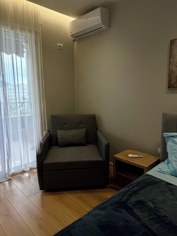 1 bedroom, iron/ironing board, WiFi, bed sheets