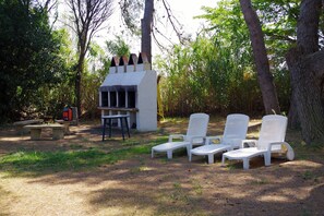 Property grounds - Holiday home in a quiet private park in Valras-Plage (Sérignan)
