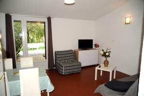 Interior - Holiday home in a quiet private park in Valras-Plage (Sérignan)