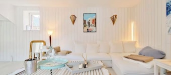 Charming town house in the heart of Saint-Briac, walking distance to beaches