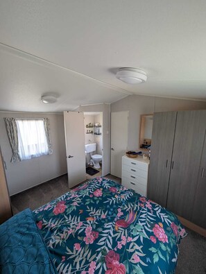 3 chambres, accès Internet, draps fournis