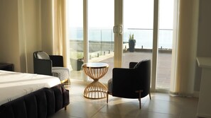 3 bedrooms, iron/ironing board, WiFi