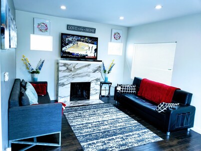 perfect getaway. sf view. free parking on site